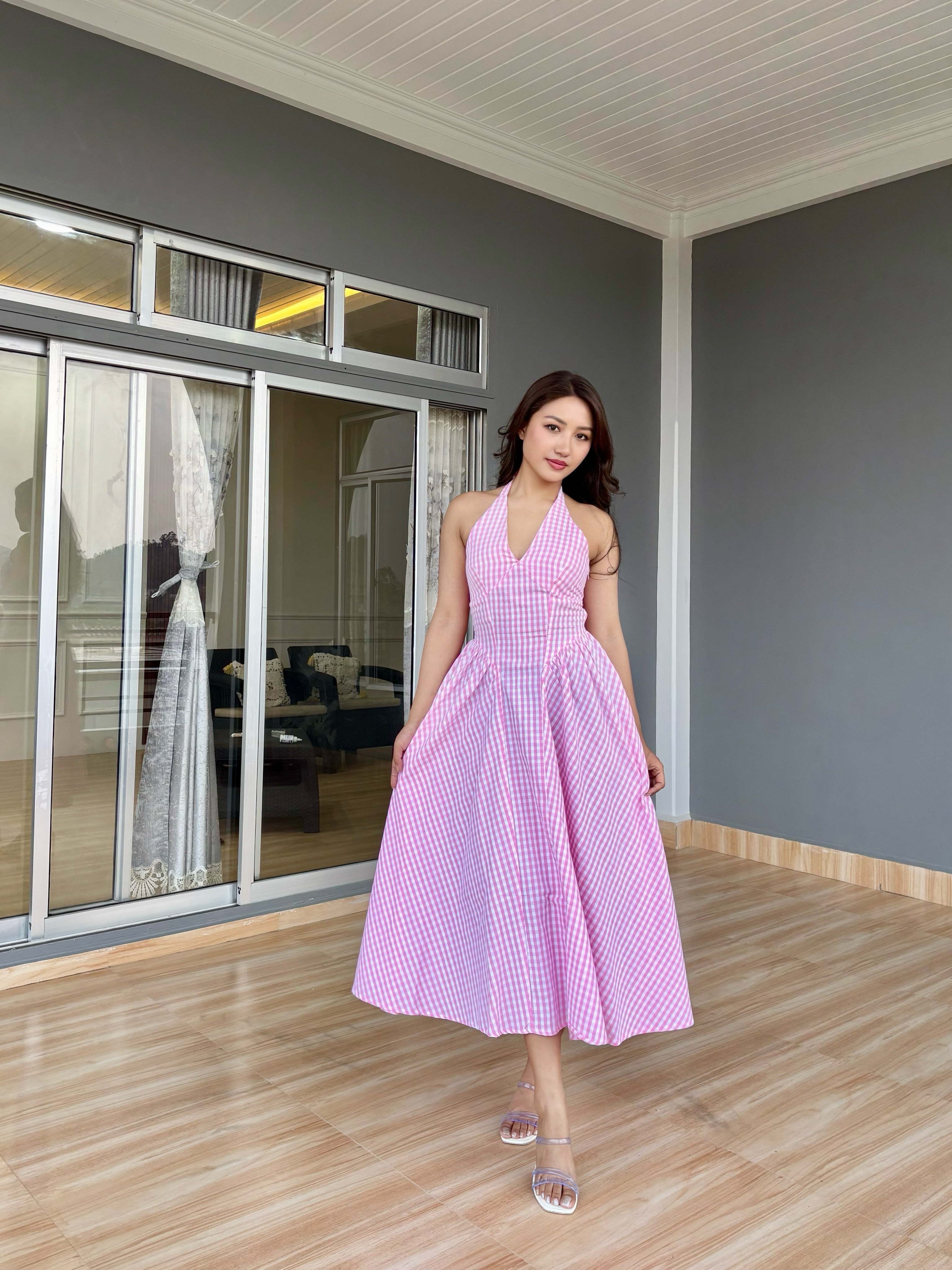 The Woman Who Won Miss Glamorous Look at Femina Miss India 2020 Is Wearing Kadambarie — Here's the Dress